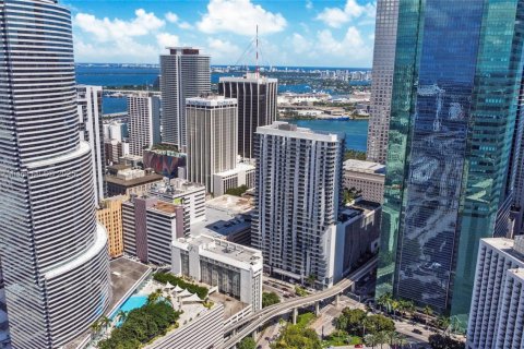 Condo in Miami, Florida, 1 bedroom  № 2037532 - photo 14