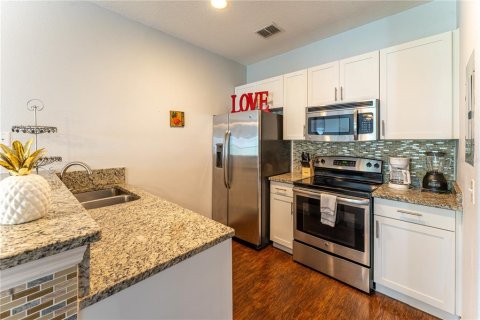 Townhouse in Kissimmee, Florida 3 bedrooms, 120.77 sq.m. № 1540963 - photo 8