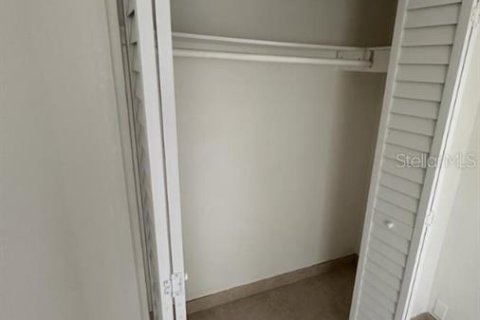 Casa en alquiler en Lakeland, Florida, 2 dormitorios, 122.91 m2 № 1879866 - foto 4