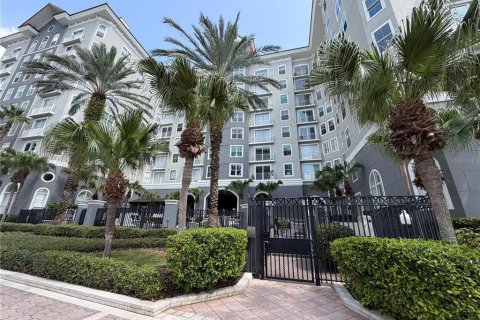 Copropriété à louer à Tampa, Floride: 1 chambre, 94.3 m2 № 2095236 - photo 3