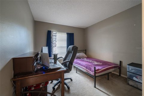 Casa en venta en Temple Terrace, Florida, 4 dormitorios, 187.76 m2 № 1917826 - foto 23