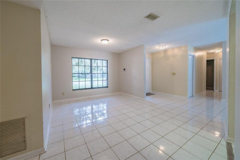 Casa en venta en Temple Terrace, Florida, 4 dormitorios, 187.76 m2 № 1917826 - foto 19