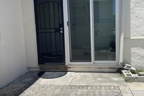 Appartement à louer à Hollywood, Floride: 1 chambre, 44.13 m2 № 2168310 - photo 2