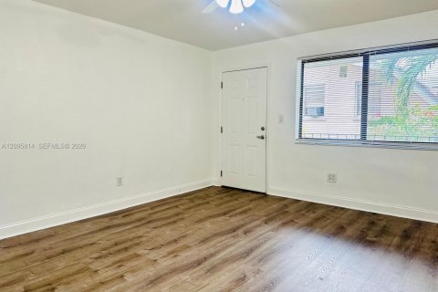 Appartement à louer à Miami, Floride: 2 chambres, 60.39 m2 № 2385310 - photo 9