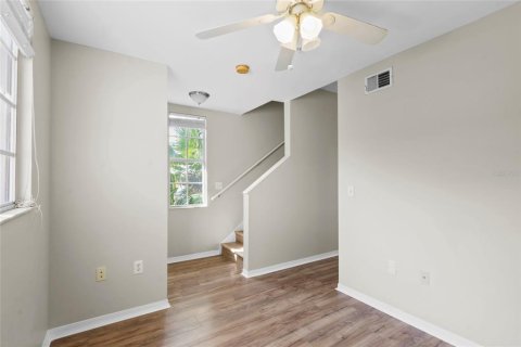 Condominio en alquiler en Sarasota, Florida, 1 dormitorio, 101.45 m2 № 1900737 - foto 14