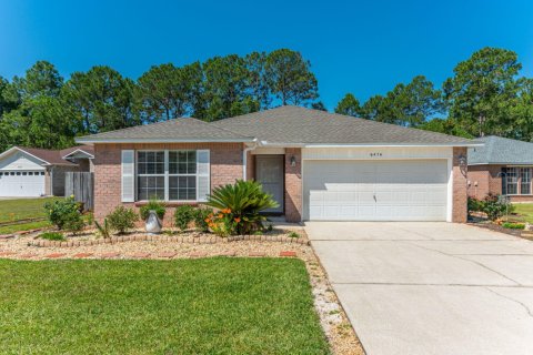 House in Gulf Breeze, Florida 3 bedrooms, 161.09 sq.m. № 561415 - photo 1