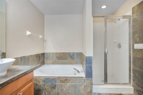 Villa ou maison à vendre à Orlando, Floride: 4 chambres, 266.63 m2 № 2140595 - photo 15