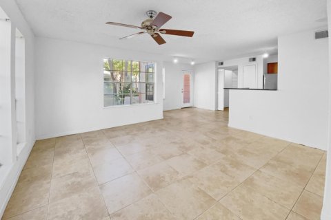 Copropriété à louer à Delray Beach, Floride: 2 chambres, 90.86 m2 № 2086247 - photo 6