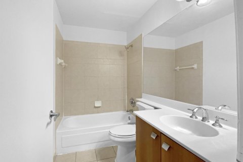 Copropriété à louer à Delray Beach, Floride: 2 chambres, 90.86 m2 № 2086247 - photo 18