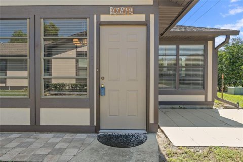 Condominio en venta en Zephyrhills, Florida, 2 dormitorios, 93.65 m2 № 2098996 - foto 2