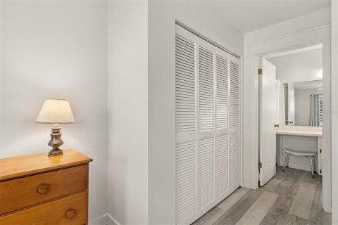 Condominio en venta en Zephyrhills, Florida, 2 dormitorios, 93.65 m2 № 2098996 - foto 19