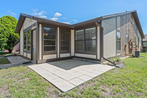 Condominio en Zephyrhills, Florida, 2 dormitorios № 2098996