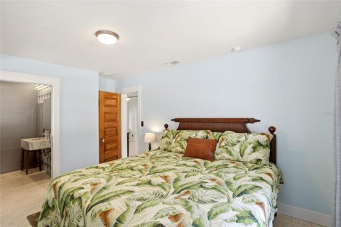 House in Fort Myers, Florida 3 bedrooms, 151.9 sq.m. № 2094383 - photo 16