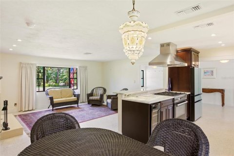 House in Fort Myers, Florida 3 bedrooms, 151.9 sq.m. № 2094383 - photo 13