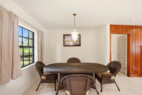 House in Fort Myers, Florida 3 bedrooms, 151.9 sq.m. № 2094383 - photo 12