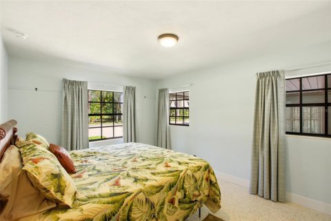 House in Fort Myers, Florida 3 bedrooms, 151.9 sq.m. № 2094383 - photo 14