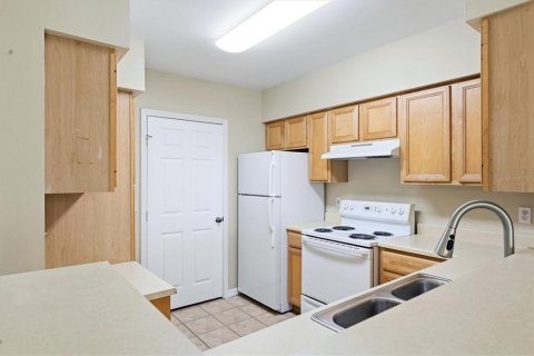 Condominio en alquiler en Sarasota, Florida, 1 dormitorio, 76.37 m2 № 2096028 - foto 10