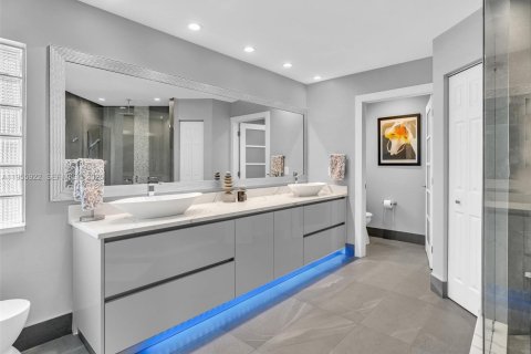 House in Weston, Florida 5 bedrooms, 260.78 sq.m. № 2010553 - photo 22