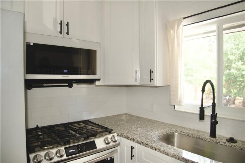 Condominio en venta en Bartow, Florida, 1 dormitorio, 63.55 m2 № 1913438 - foto 11