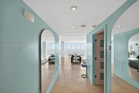 Condominio en venta en Key Biscayne, Florida, 3 dormitorios, 344.76 m2 № 1983246 - foto 3