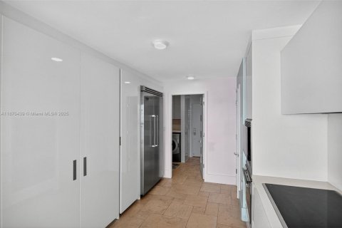 Condominio en venta en Key Biscayne, Florida, 3 dormitorios, 344.76 m2 № 1983246 - foto 16