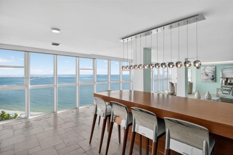 Condominio en venta en Key Biscayne, Florida, 3 dormitorios, 344.76 m2 № 1983246 - foto 18
