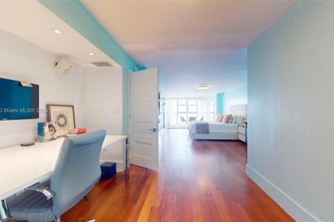 Condominio en venta en Key Biscayne, Florida, 3 dormitorios, 344.76 m2 № 1983246 - foto 26