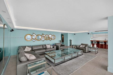 Condominio en venta en Key Biscayne, Florida, 3 dormitorios, 344.76 m2 № 1983246 - foto 4