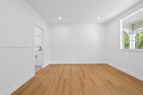 Touwnhouse à vendre à Delray Beach, Floride: 2 chambres, 95.5 m2 № 1890521 - photo 10