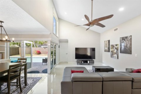 Casa en venta en Hollywood, Florida, 3 dormitorios, 157.47 m2 № 1704409 - foto 16