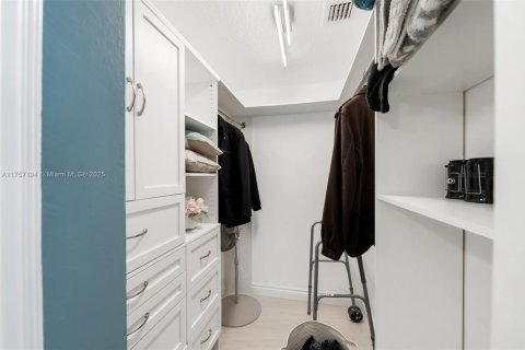 Casa en venta en Hollywood, Florida, 3 dormitorios, 157.47 m2 № 1704409 - foto 25