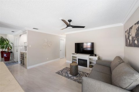 Casa en venta en Hollywood, Florida, 3 dormitorios, 157.47 m2 № 1704409 - foto 13