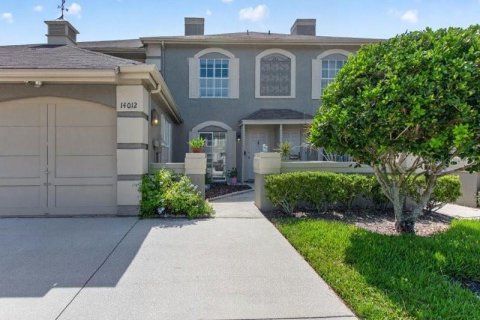 Townhouse in Tampa, Florida 2 bedrooms, 136.38 sq.m. № 2198054