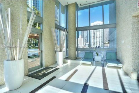 Condo in Miami, Florida, 2 bedrooms  № 1712982 - photo 29