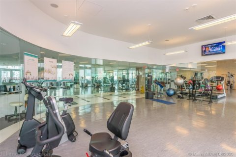 Condo in Miami, Florida, 2 bedrooms  № 1712982 - photo 24