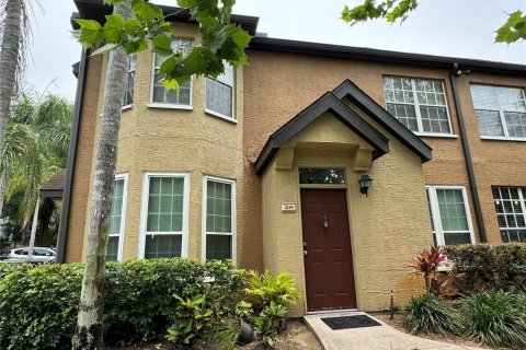 Condo in Orlando, Florida, 1 bedroom  № 1848525 - photo 1