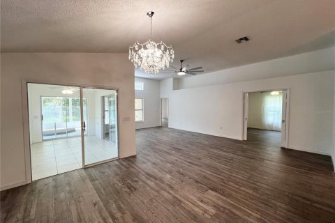 Casa en alquiler en New Port Richey, Florida, 3 dormitorios, 179.3 m2 № 1916446 - foto 10