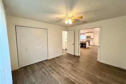 Casa en alquiler en New Port Richey, Florida, 3 dormitorios, 179.3 m2 № 1916446 - foto 24