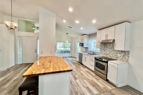 Casa en alquiler en New Port Richey, Florida, 3 dormitorios, 179.3 m2 № 1916446 - foto 7