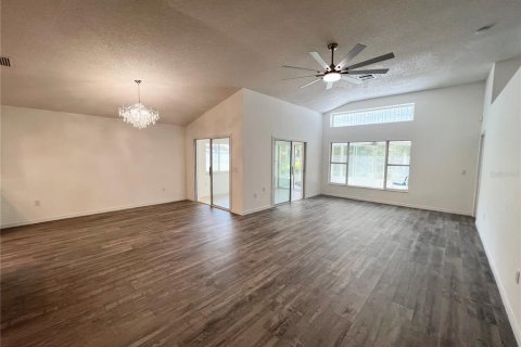 Casa en alquiler en New Port Richey, Florida, 3 dormitorios, 179.3 m2 № 1916446 - foto 11