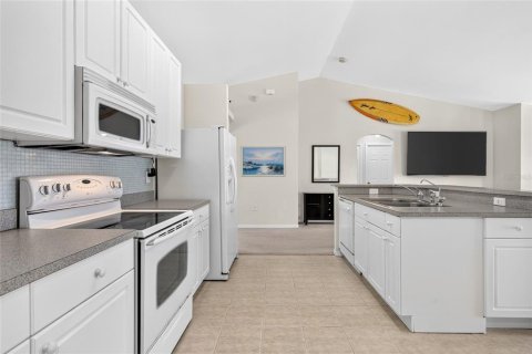 Villa ou maison à vendre à Cape Coral, Floride: 3 chambres, 186.36 m2 № 2398751 - photo 8