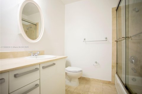 Купить кондоминиум в Майами, Флорида 2 спальни, 88.72м2, № 1939065 - фото 19