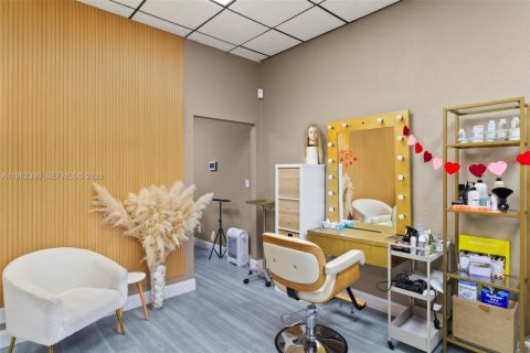 Immobilier commercial à vendre à Fort Lauderdale, Floride № 2025745 - photo 13