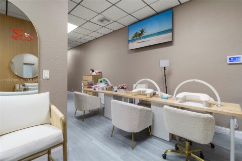 Immobilier commercial à vendre à Fort Lauderdale, Floride № 2025745 - photo 14