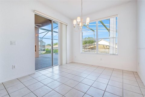 Villa ou maison à vendre à Davenport, Floride: 4 chambres, 180.04 m2 № 2399044 - photo 10