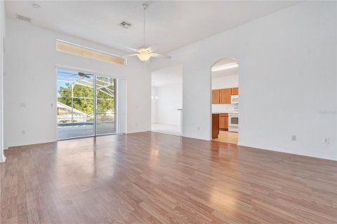 Villa ou maison à vendre à Davenport, Floride: 4 chambres, 180.04 m2 № 2399044 - photo 5