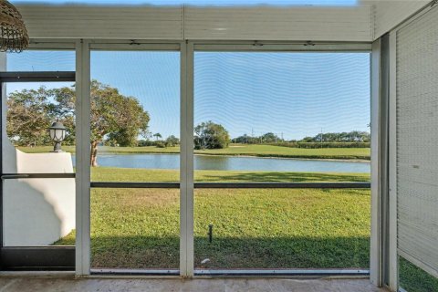 Copropriété à vendre à Pembroke Pines, Floride: 2 chambres, 108.7 m2 № 2082725 - photo 6