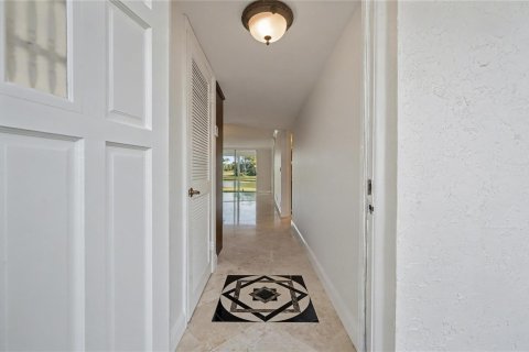 Copropriété à vendre à Pembroke Pines, Floride: 2 chambres, 108.7 m2 № 2082725 - photo 16