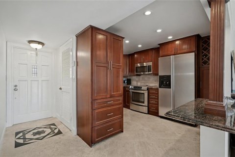 Copropriété à vendre à Pembroke Pines, Floride: 2 chambres, 108.7 m2 № 2082725 - photo 11