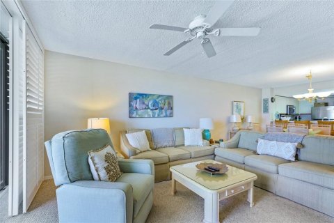 Condominio en venta en New Smyrna Beach, Florida, 3 dormitorios, 130.99 m2 № 1765941 - foto 20